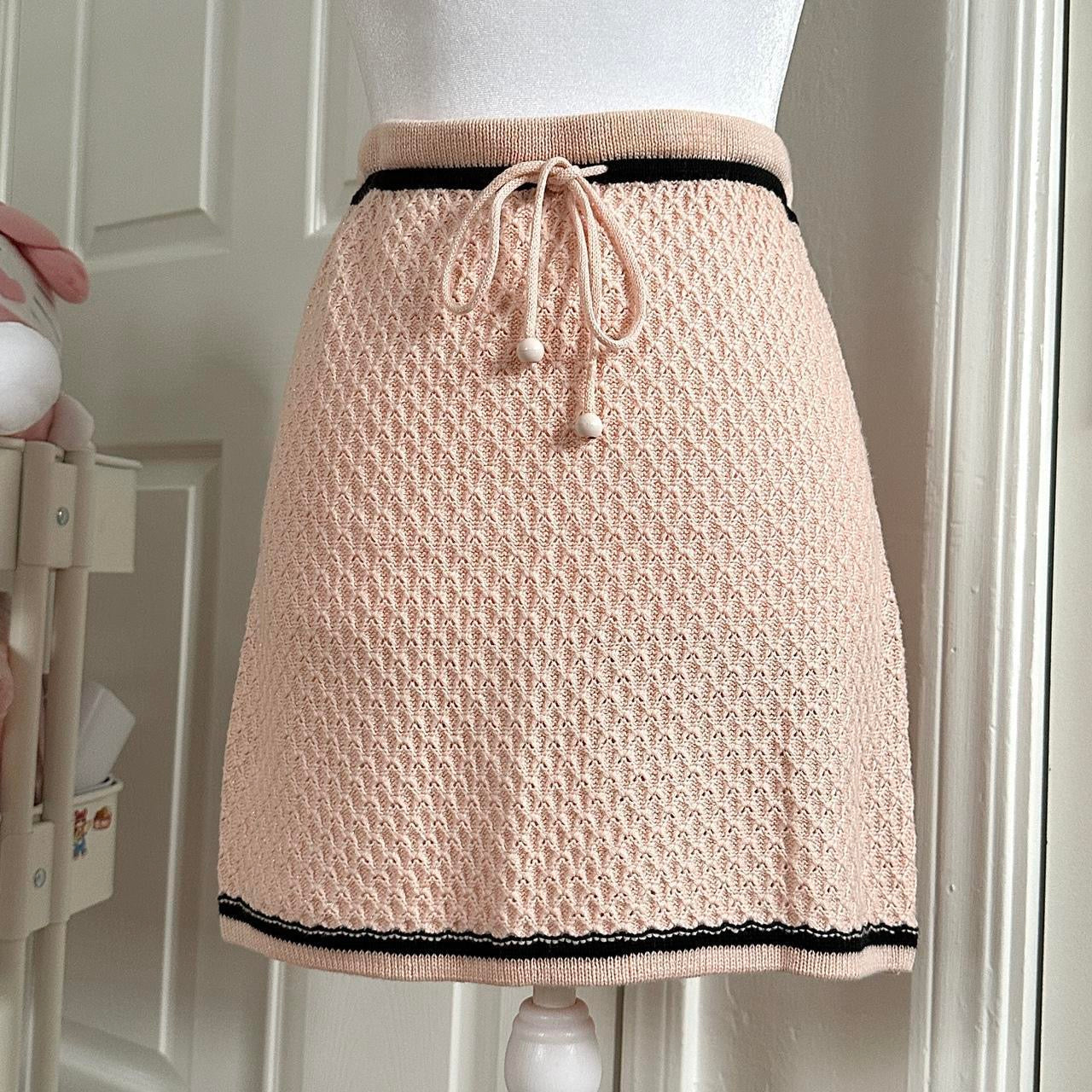 pink iridescent knitted cardigan & skirt set ☆
