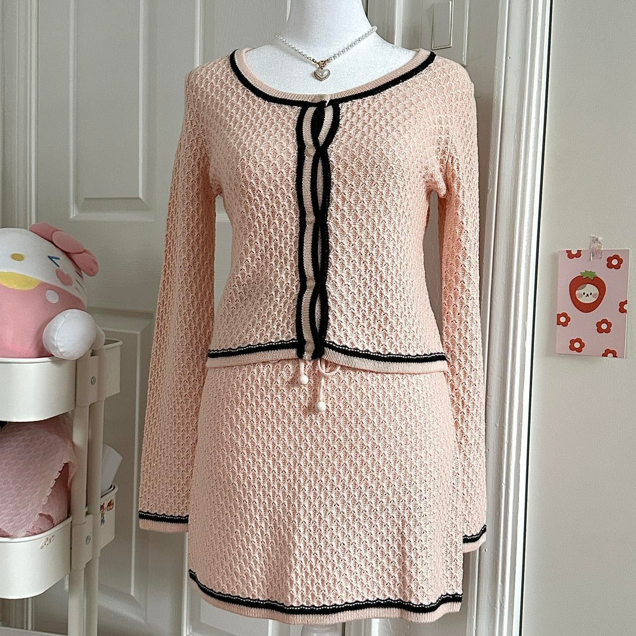 pink iridescent knitted cardigan & skirt set ☆