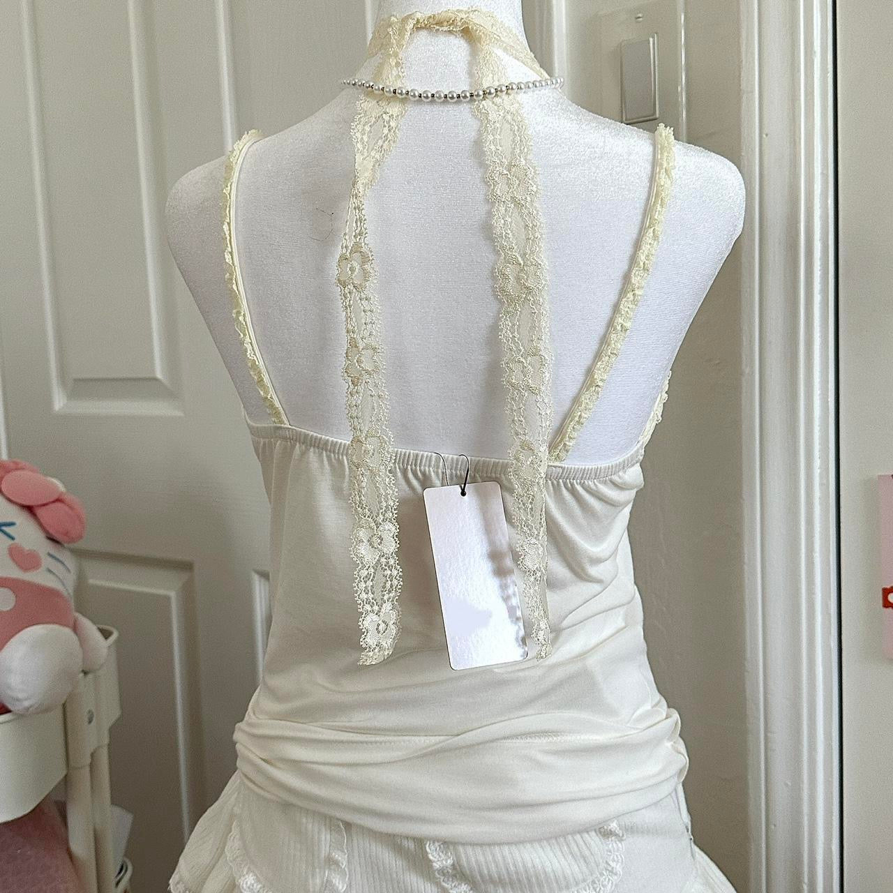 white halter camisole top w cream lace ☆