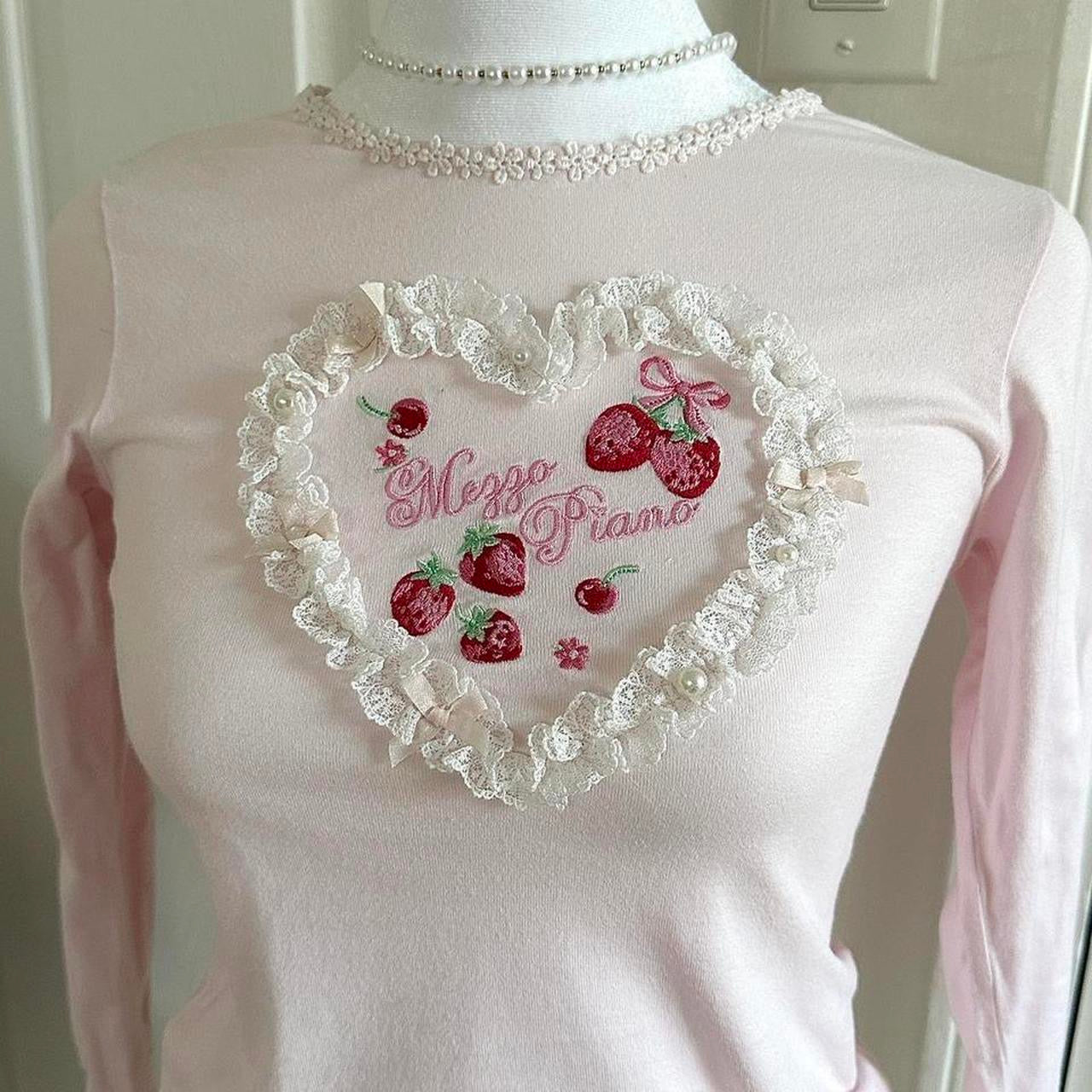 baby pink strawberry lace embroidered longsleeve ☆