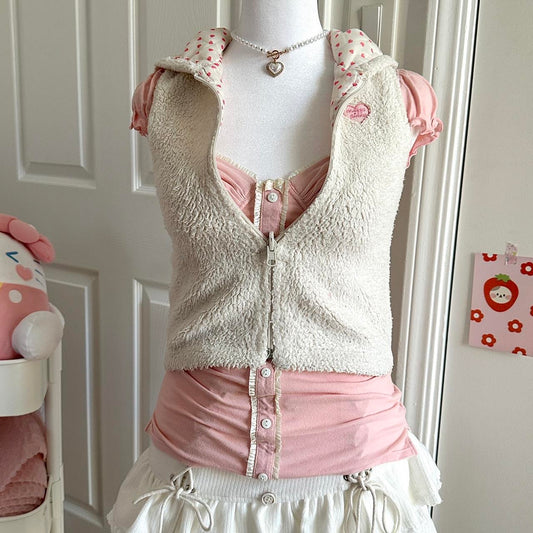 mezzo piano cream fuzzy hearts vest ☆