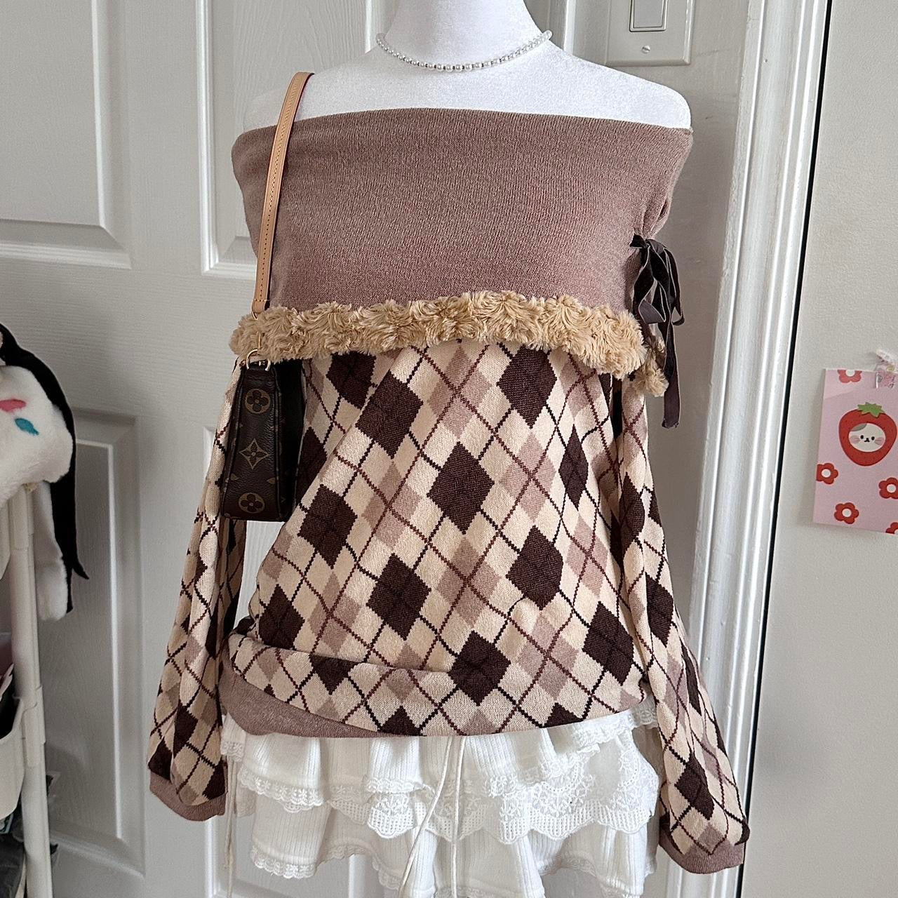 brown & cream argyle off shoulder long sleeve w fur ☆