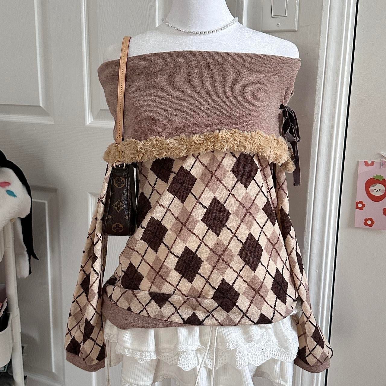 brown & cream argyle off shoulder long sleeve w fur ☆