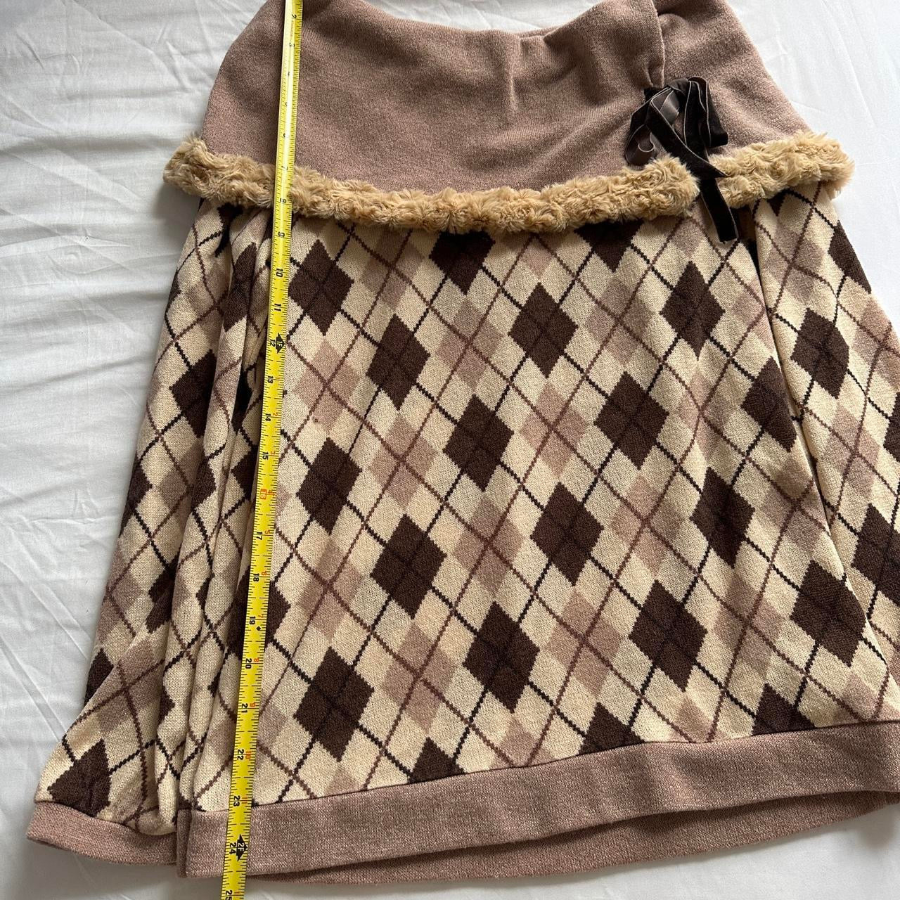 brown & cream argyle off shoulder long sleeve w fur ☆