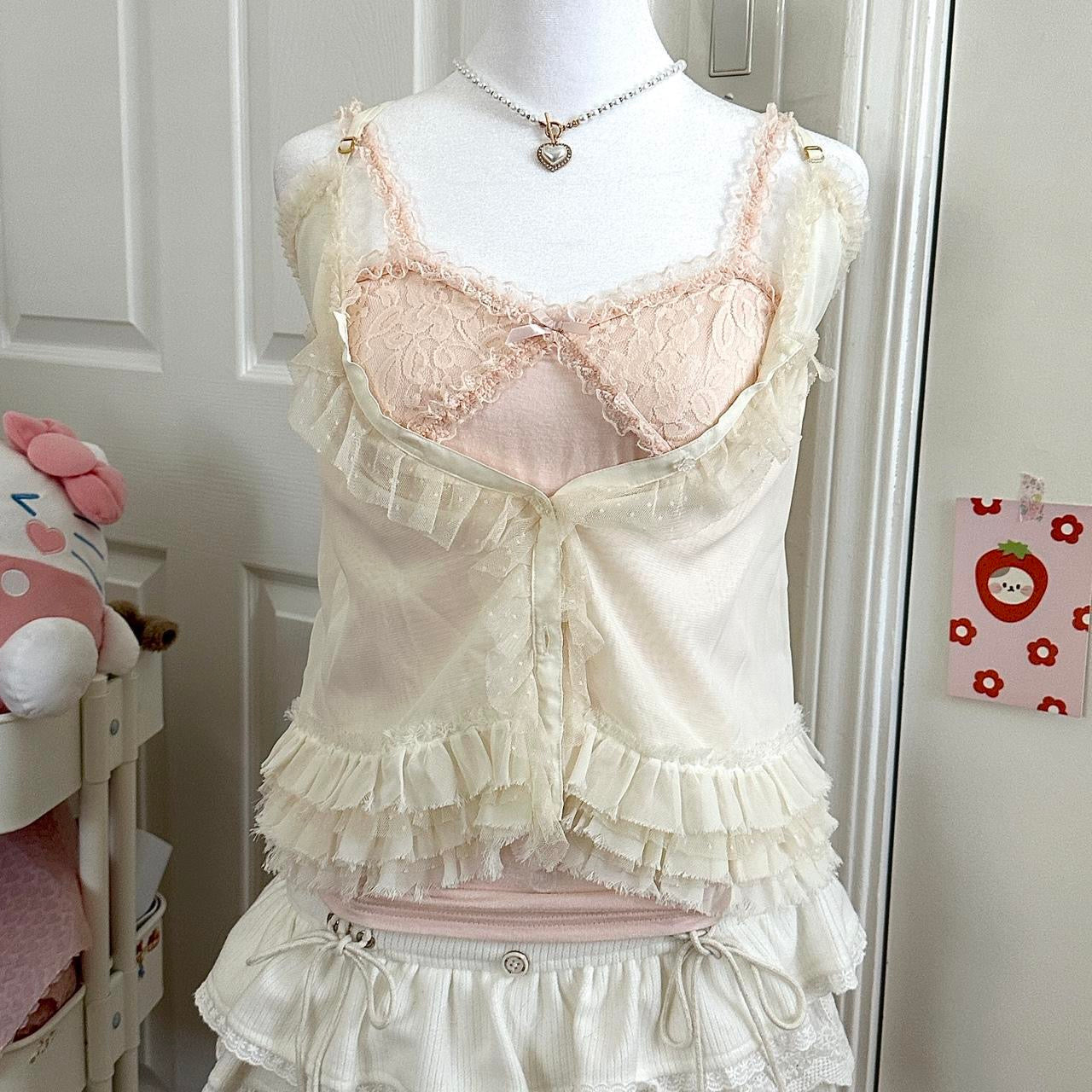 mezzo piano cream layered lace buttoned camisole ☆